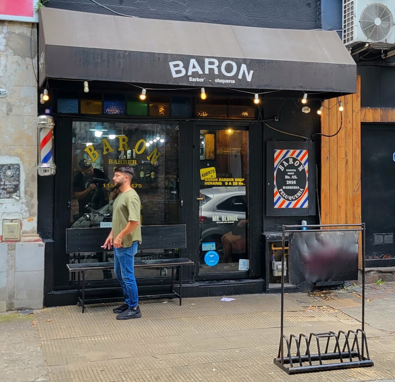 Frente de Baron Peluquería y Barbería en Palermo